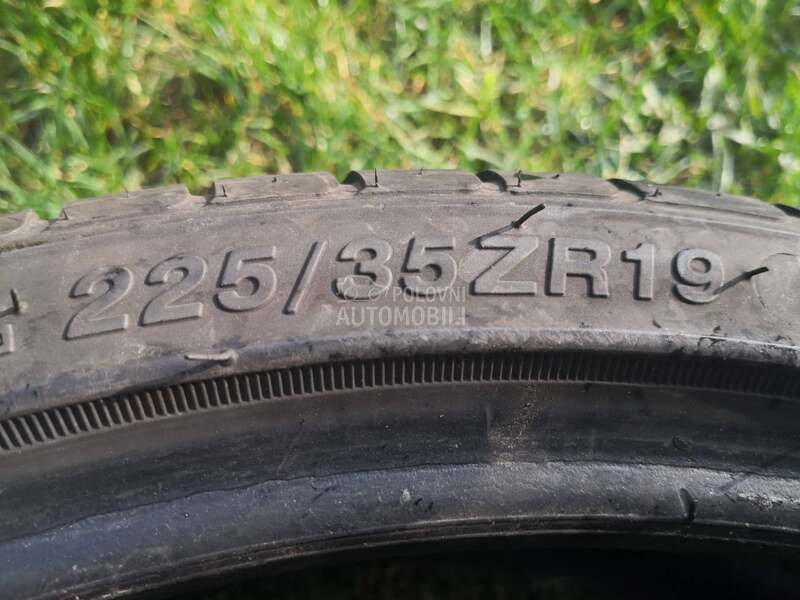 Sailun 225/35 R19 Letnja