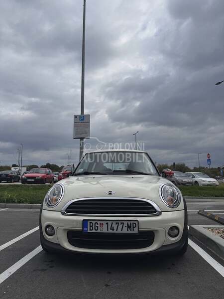 MINI One 