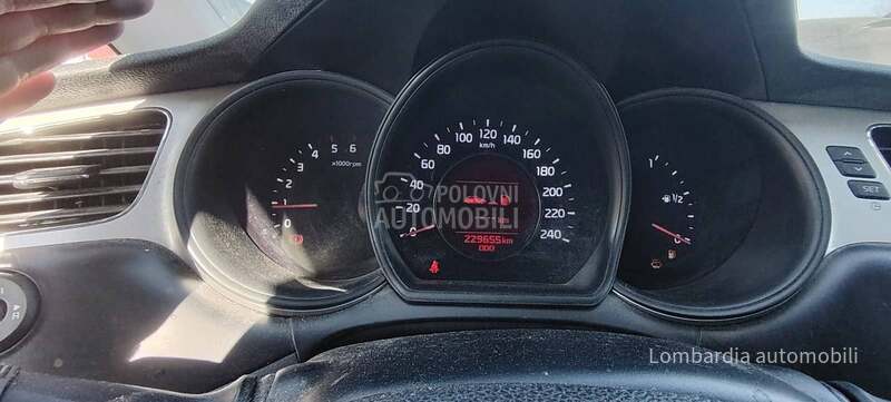 Kia cee`d sw 1.6 CRdi