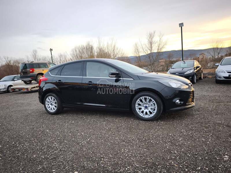 Ford Focus 1.0 TITANIUM CH