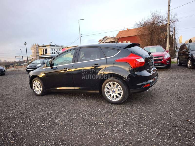 Ford Focus 1.0 TITANIUM CH