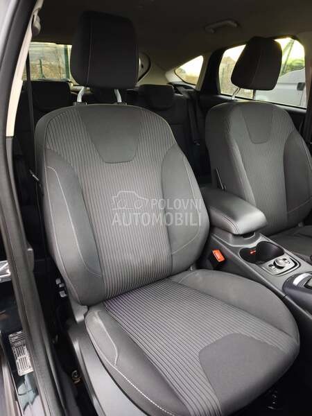Ford Focus 1.0 TITANIUM CH