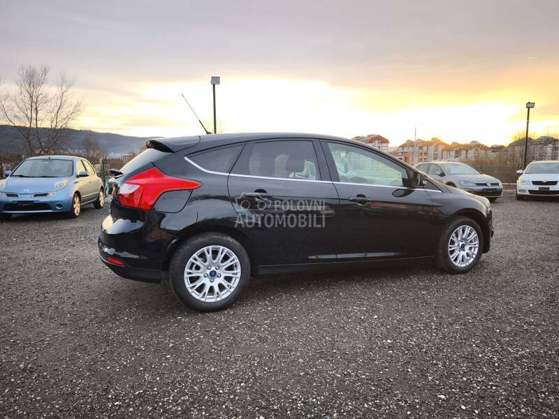 Ford Focus 1.0 TITANIUM CH