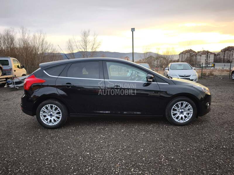 Ford Focus 1.0 TITANIUM CH