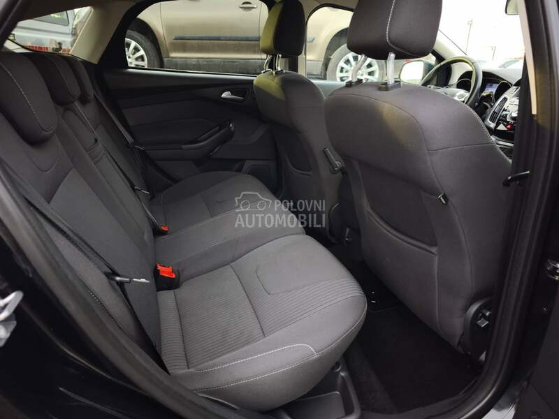 Ford Focus 1.0 TITANIUM CH