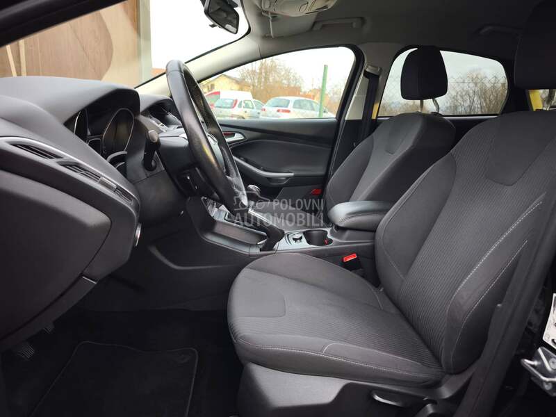 Ford Focus 1.0 TITANIUM CH