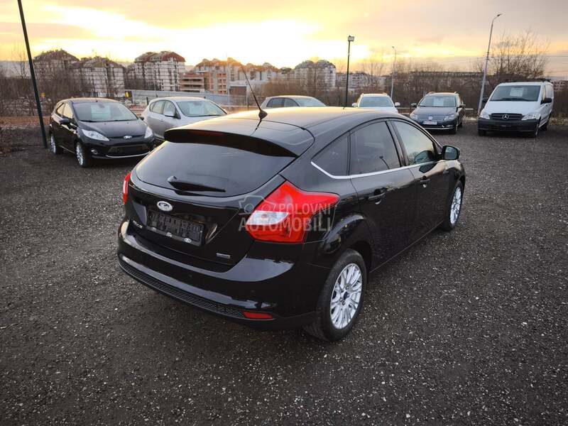 Ford Focus 1.0 TITANIUM CH
