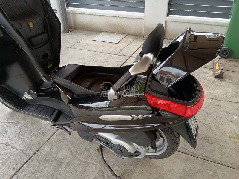 Piaggio XEVO