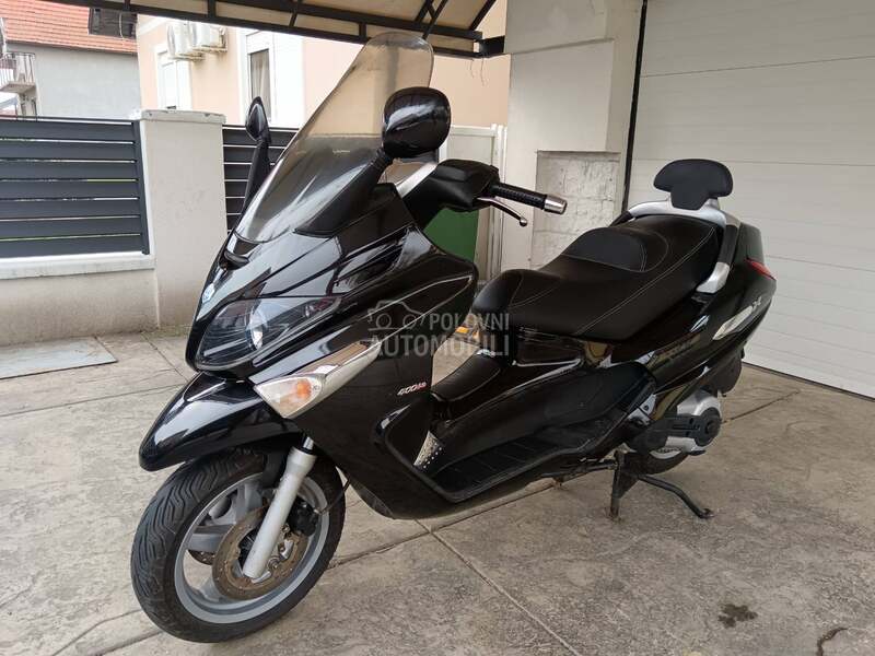 Piaggio XEVO