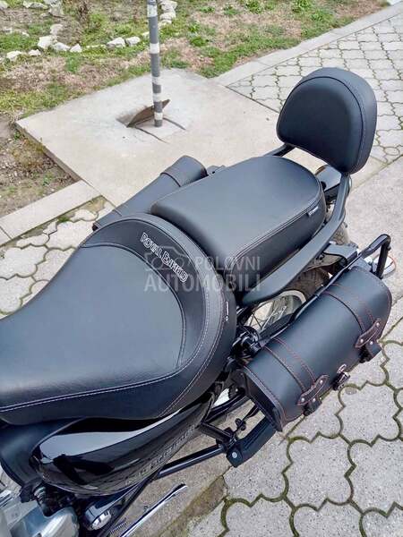 Royal Enfield meteor 350 Aurora Black