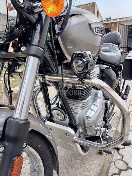 Royal Enfield meteor 350 Aurora Black