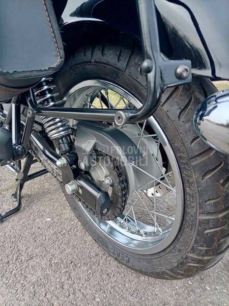 Royal Enfield meteor 350 Aurora Black