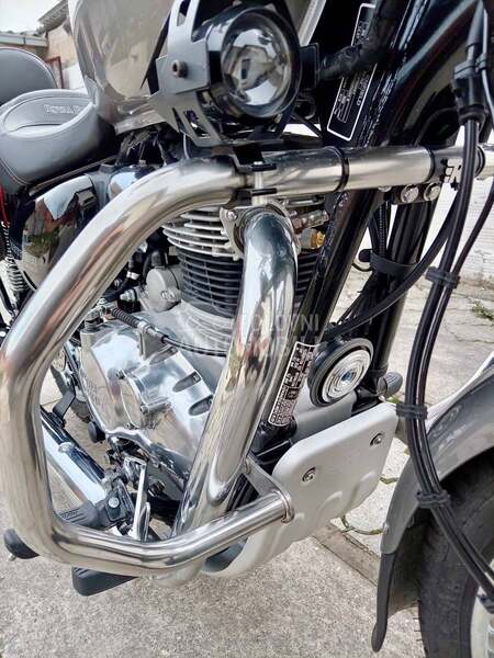 Royal Enfield meteor 350 Aurora Black