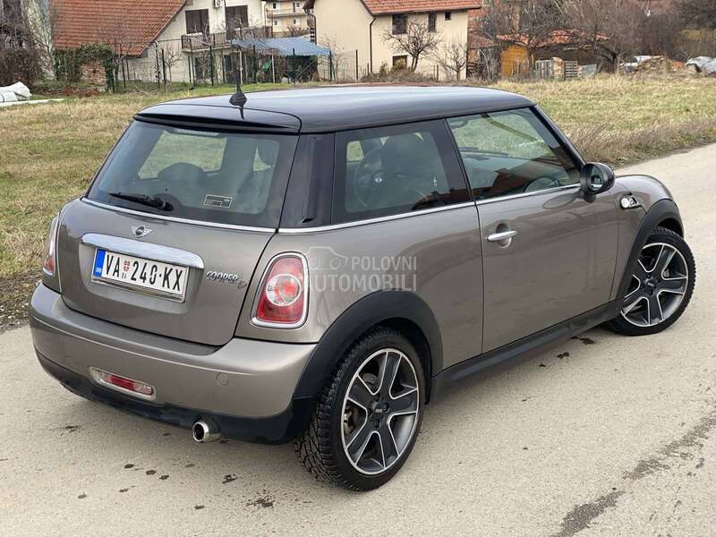 MINI Cooper 