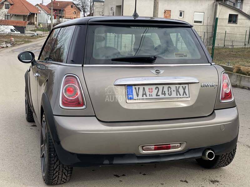 MINI Cooper 