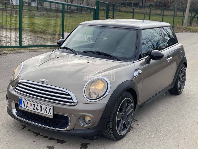 MINI Cooper 