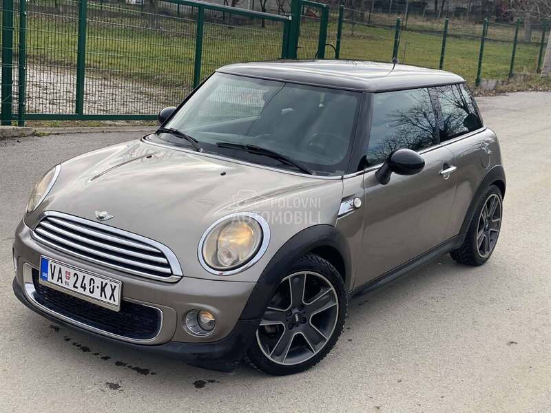 MINI Cooper 