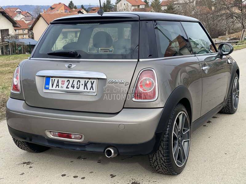 MINI Cooper 