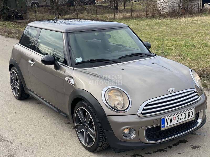 MINI Cooper 