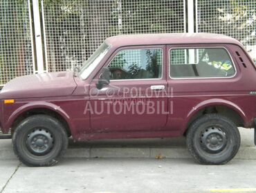 Lada Niva -  kompletan auto u delovima