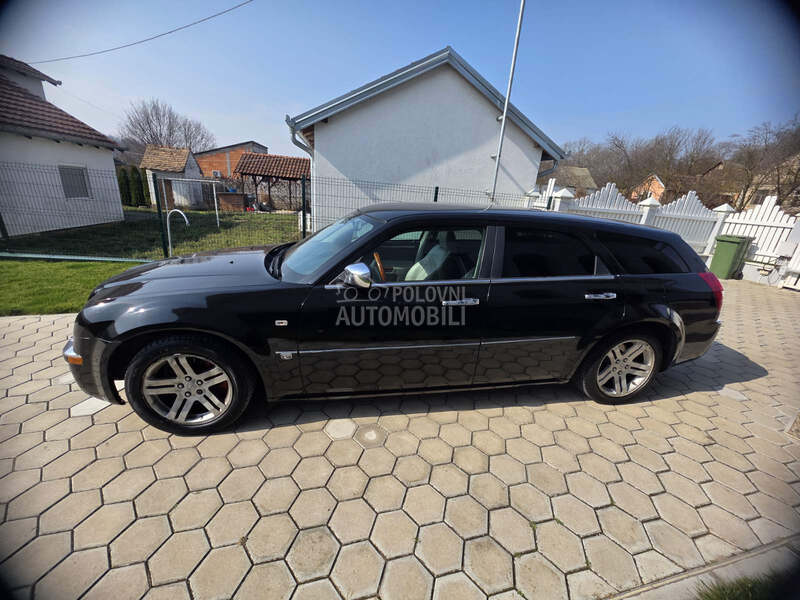 Chrysler 300C 