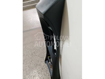 Konzola srednja za BMW 118 od 2005. do 2007. god.