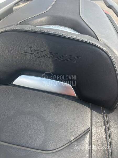 Yamaha XMAX 300 tech MAX