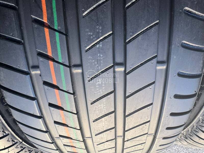 Bridgestone 305/40 R20 Letnja