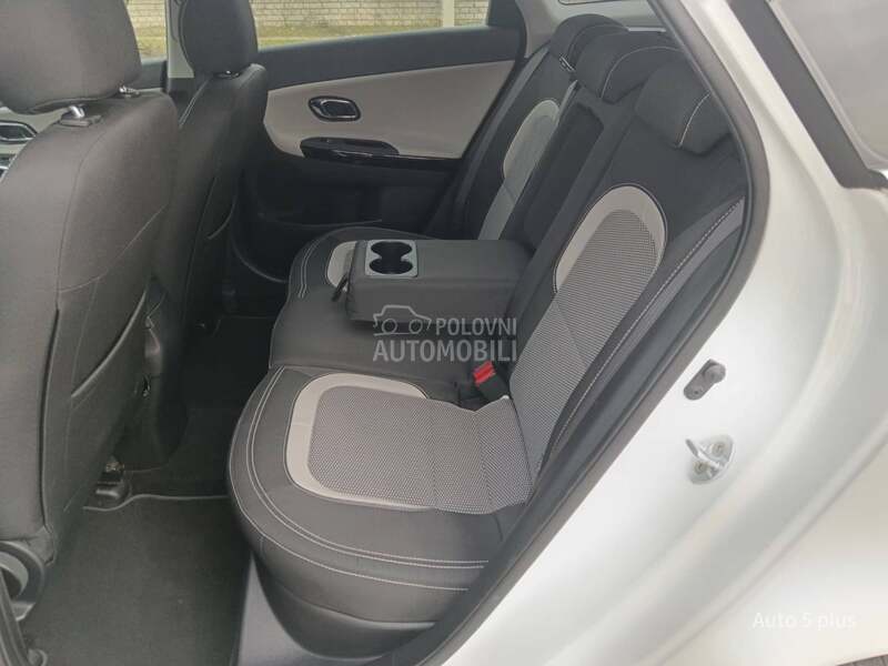 Kia cee`d sw 1.6 crdi f.u.l.l.