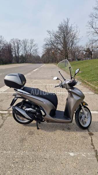 Honda SH 350 A