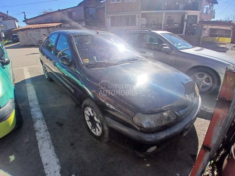 Renault Laguna 