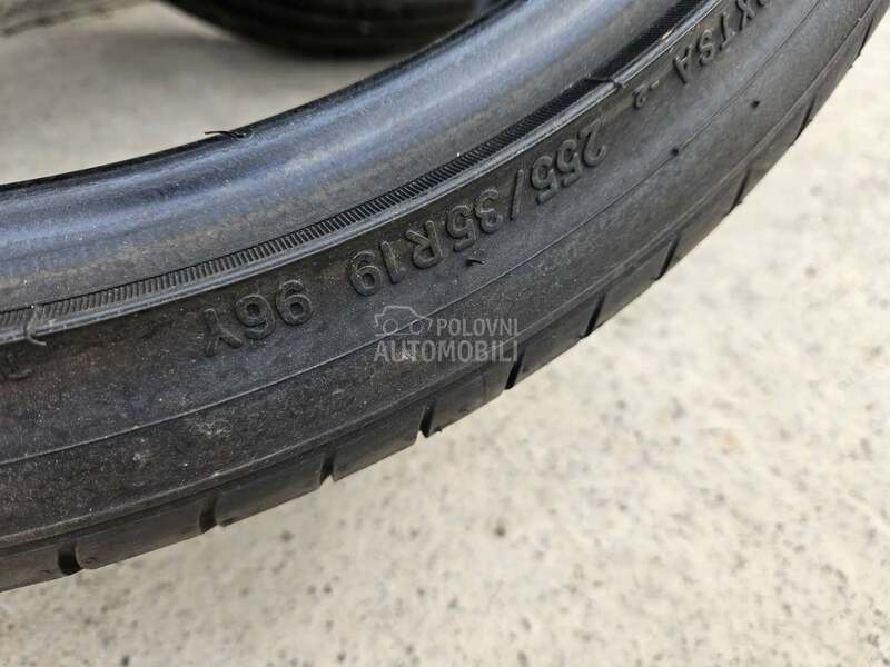 Toyo 255/35 R19 Letnja