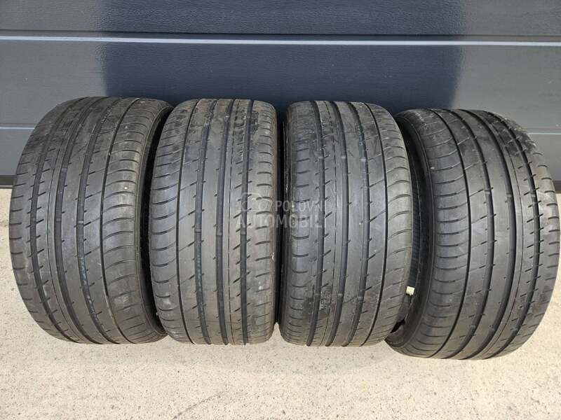 Toyo 255/35 R19 Letnja