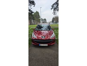 Peugeot 207 1.4 8v