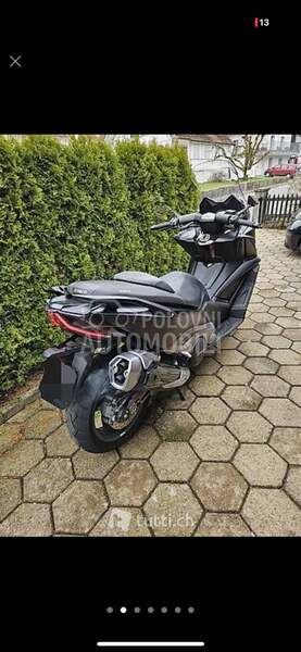 Kymco AK550