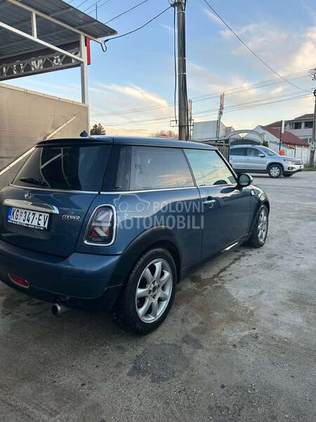 MINI Cooper 