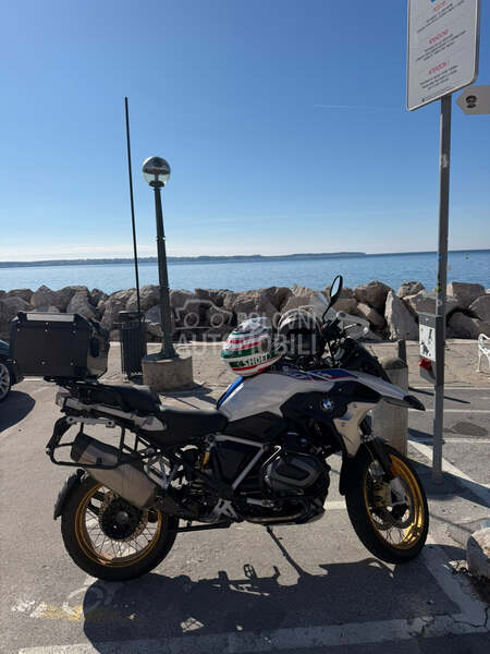 BMW R 1250 GS HP AKRAPOVIC