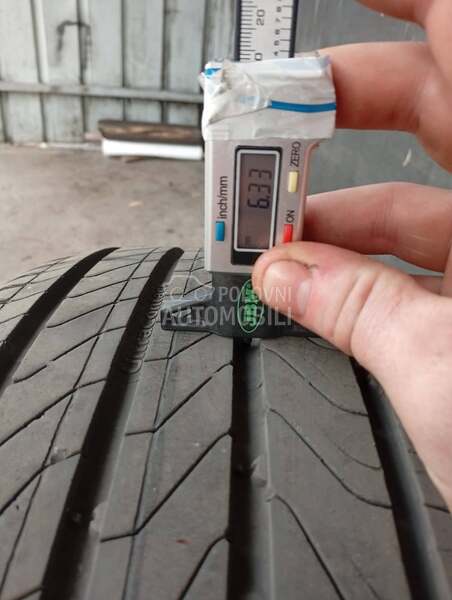 Continental 235/60 R18 Letnja