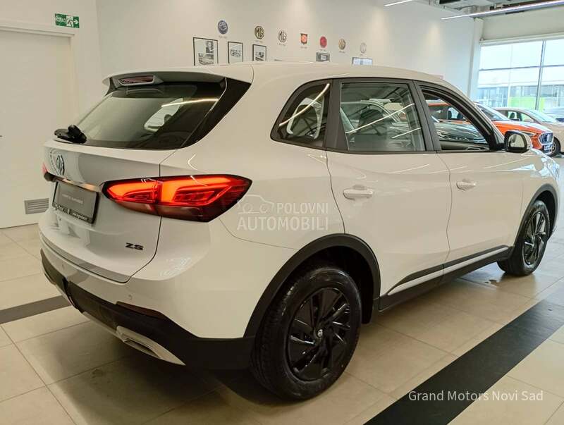 MG ZS 