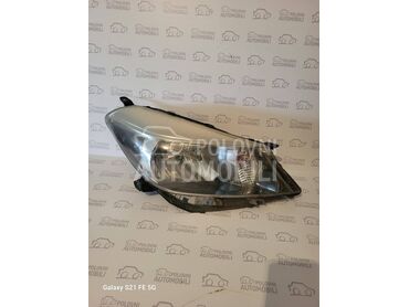 Desni far za Toyota Yaris od 2013. do 2017. god.