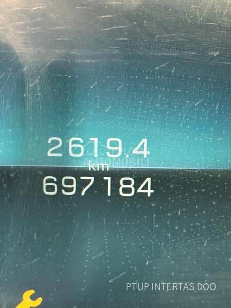 Mercedes Benz MP5 1845 Stream space