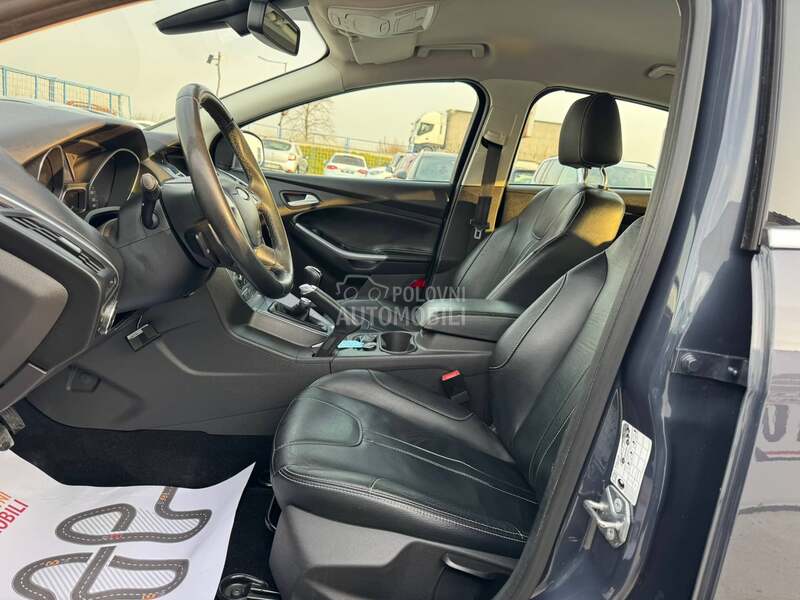 Ford Focus TITANIUM