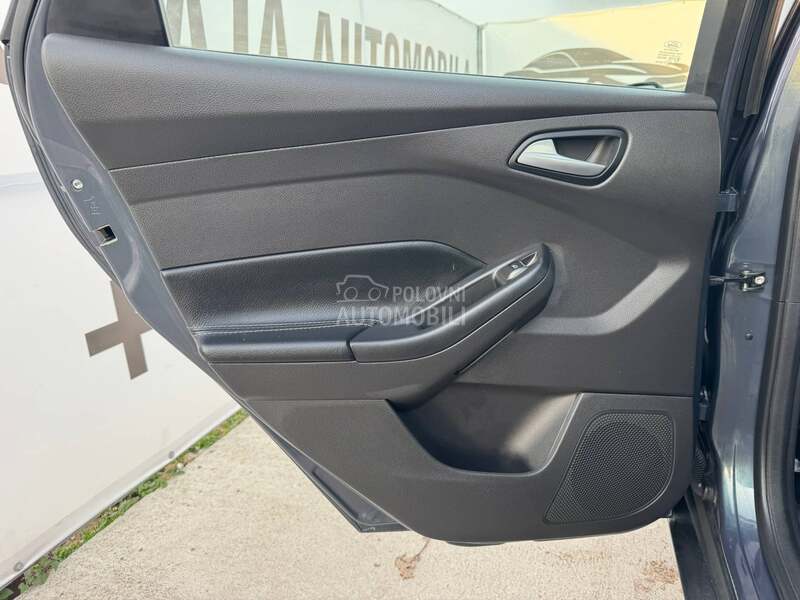 Ford Focus TITANIUM