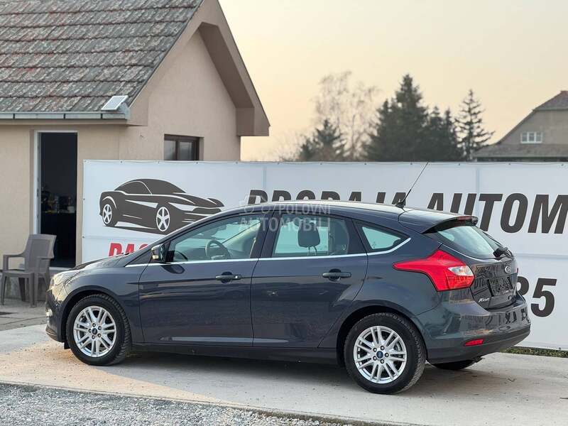 Ford Focus TITANIUM