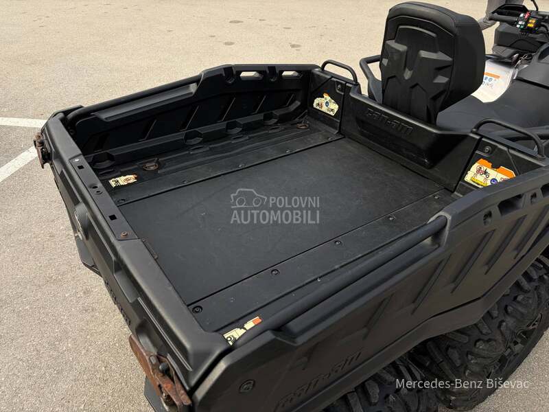 Can-Am outlander 1000 xt 6x6