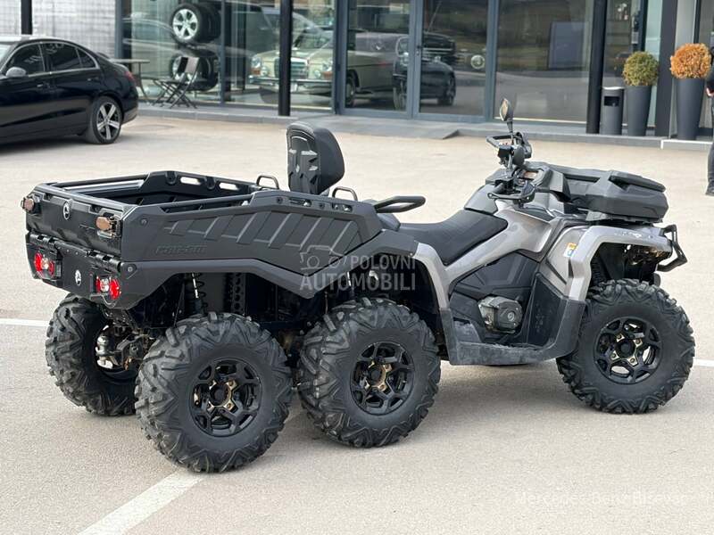 Can-Am outlander 1000 xt 6x6