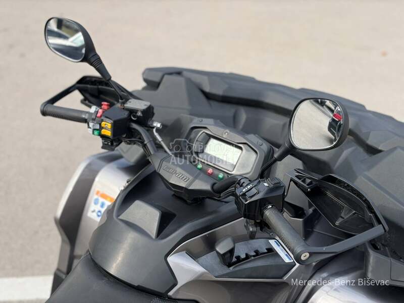 Can-Am outlander 1000 xt 6x6