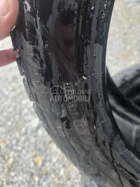 Pirelli 275/40 R19 Zimska