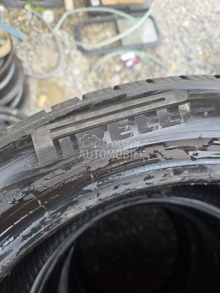 Pirelli 275/40 R19 Zimska