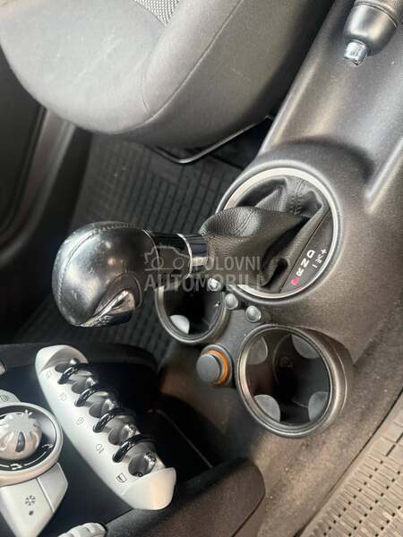 MINI One AUTO. M. A. T. I. C.